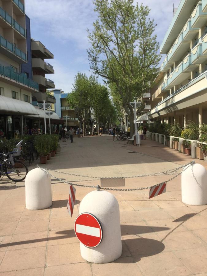 Appartamento Viale Pedonale A Due Passi Dal Mare Μπελάρια-Ιτζέα Μαρίνα Εξωτερικό φωτογραφία